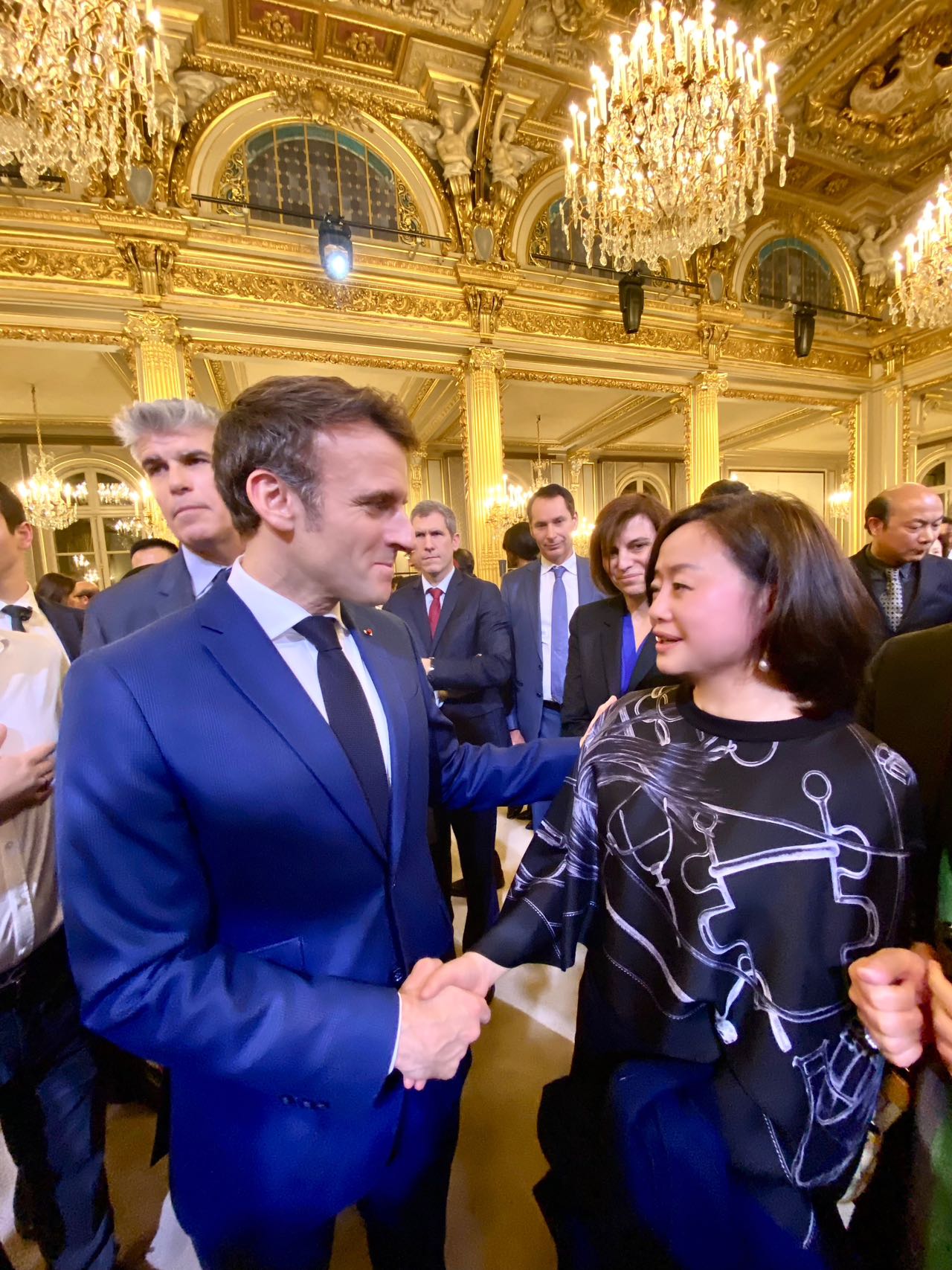 1月27號愛(ài)醇公司總經(jīng)理張竹出席愛(ài)麗舍宮新年活動(dòng)